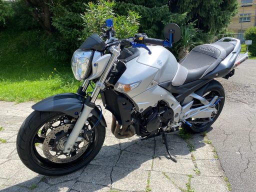 SUZUKI GSR 600 UA